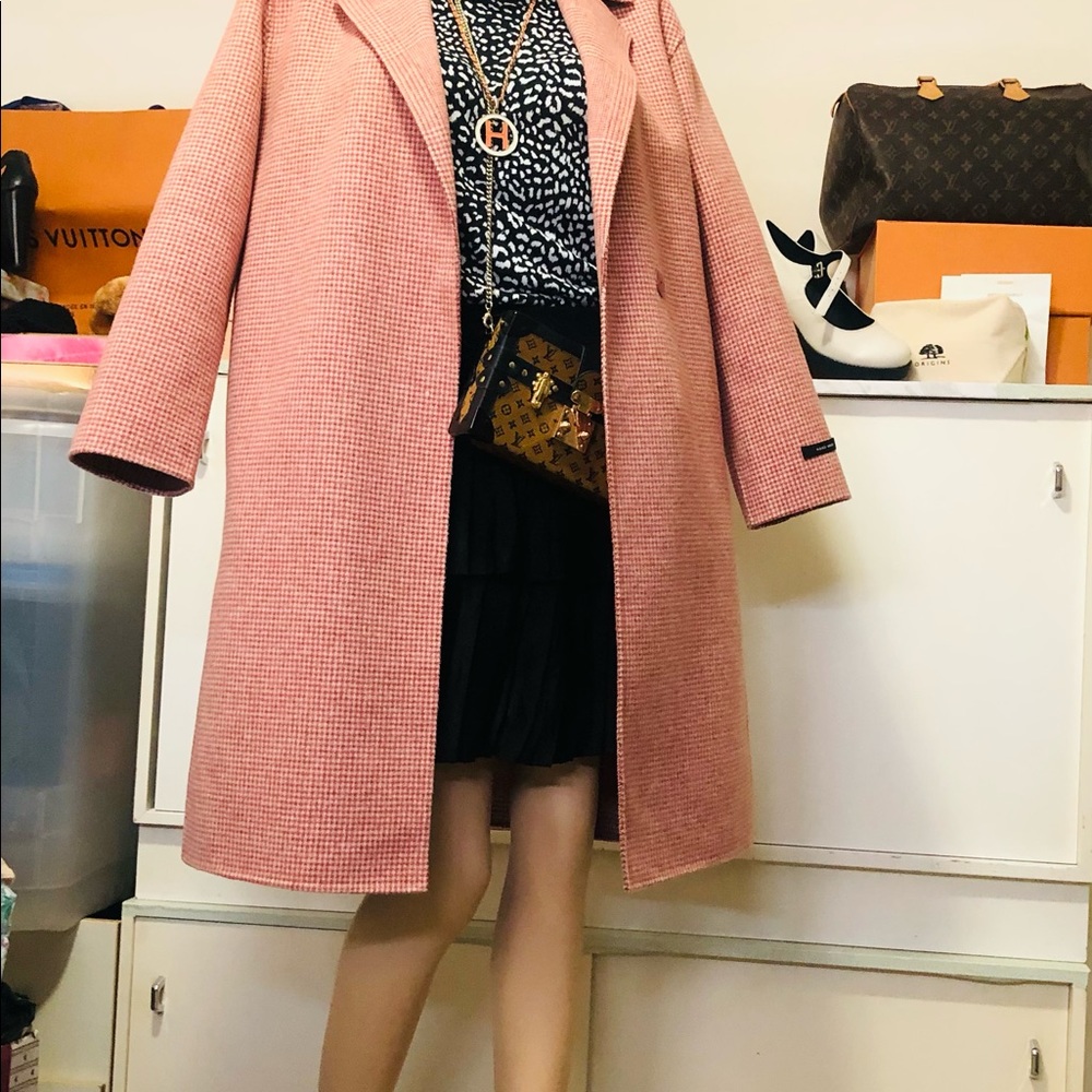 Coat - Picture 4 of 4